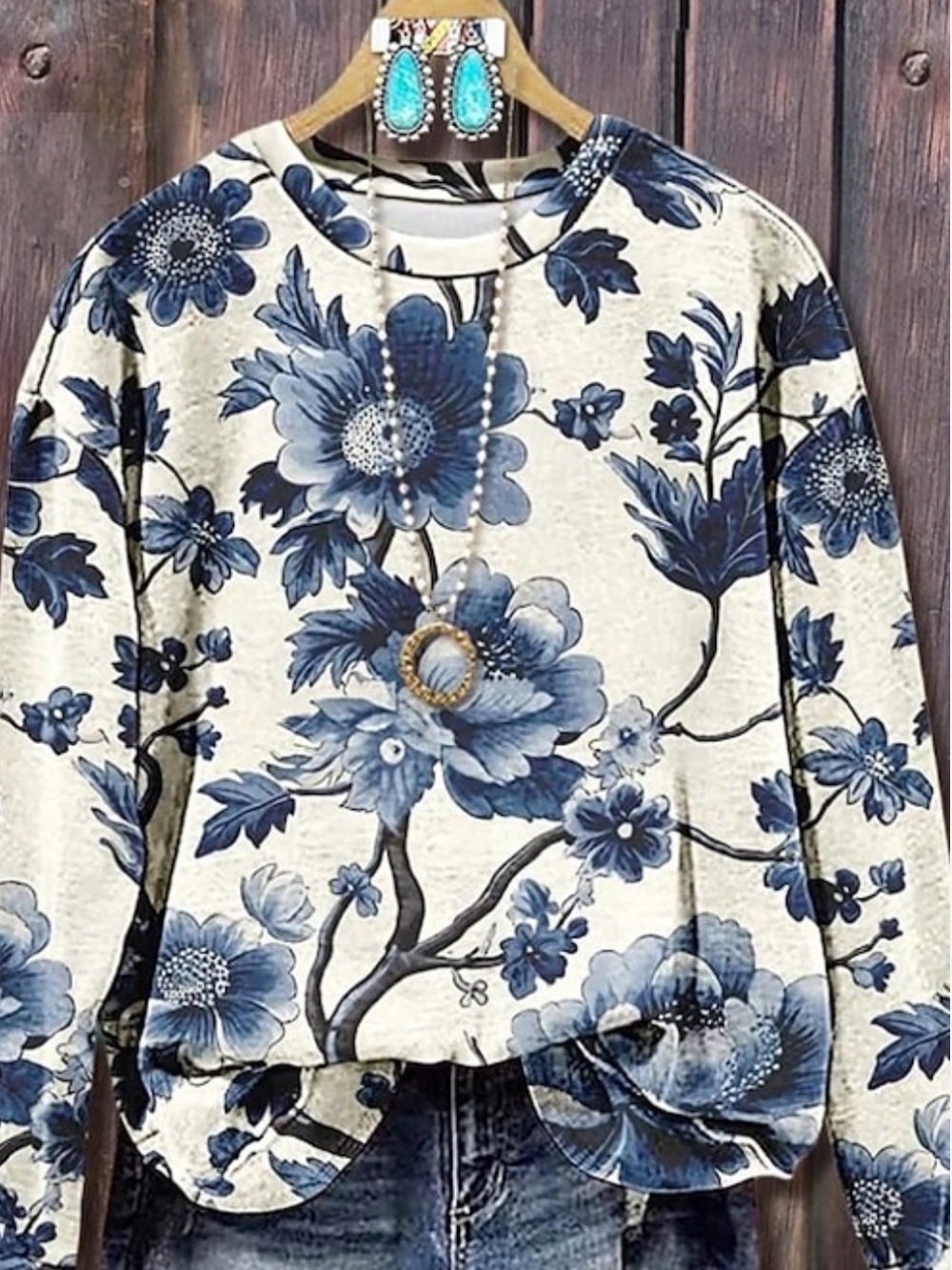 Women's Pullover Sweatshirt with a Vintage Blue Floral Graphic Print